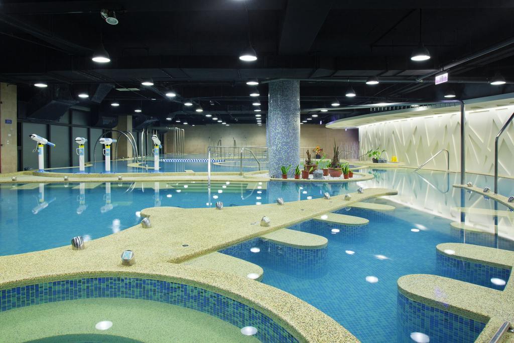 E-Da Royal Hotel Dashu Udogodnienia zdjęcie Swimming pool