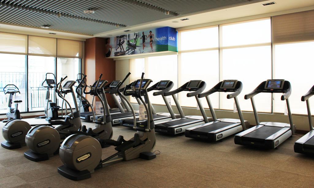 E-Da Royal Hotel Dashu Udogodnienia zdjęcie A typical gym
